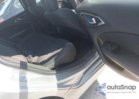 2015 Chrysler 200 Limited from USA, damaged, VIN 1C3CCCAB3FN661673